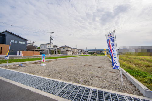 奈良県大和高田市勝目　分譲地